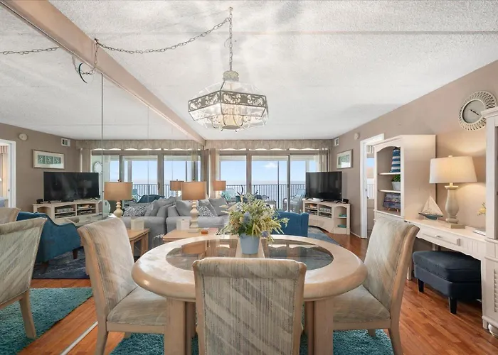 Holiday home Direct Ocean Front Views From Your Private Balcony And Renovated In Towers!